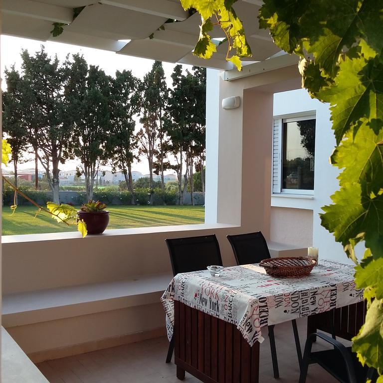 Villa Leonidas มัสติคารี ภายนอก รูปภาพ